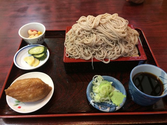 これで普通盛り_きそば いどや