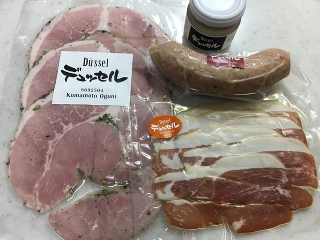 生ハム(右下)が特に好きでした。ビールのおつまみにぴったり。_デュッセル