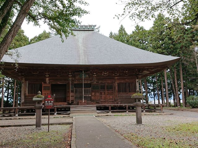 薬師堂です。室町時代の再建だそうです。_勝常寺