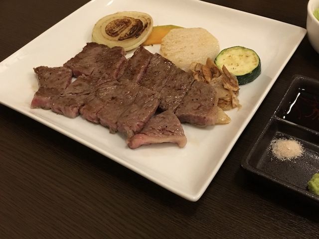 ステーキ_グリルみつば