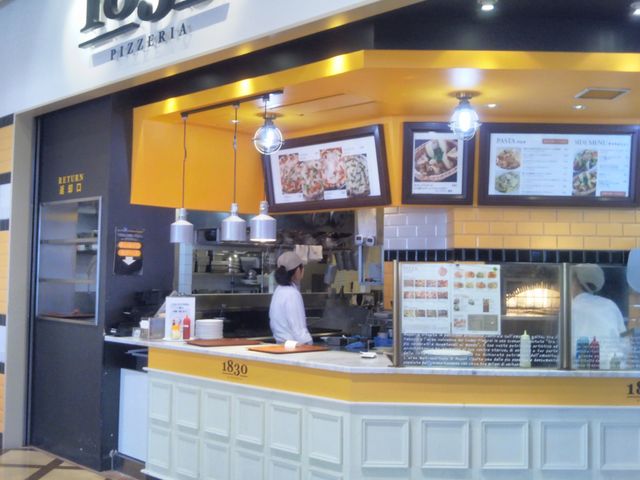 『PIZZERIA 1830 あみプレミアム・アウトレット店』。_PIZZERIA 1830 あみプレミアム・アウトレット店