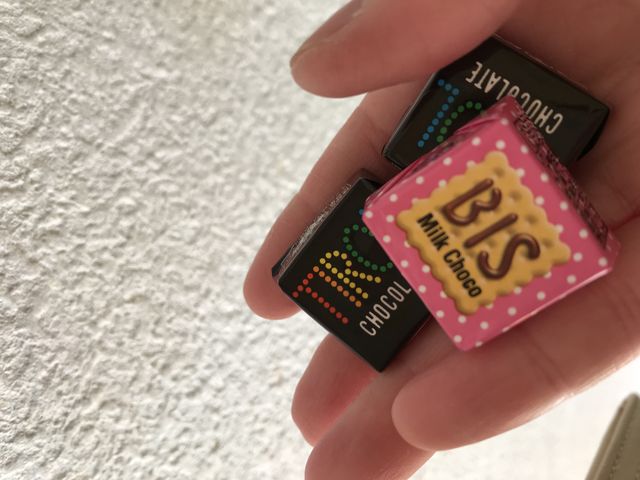 チロルチョコ_チロルチョコ アウトレットショップ