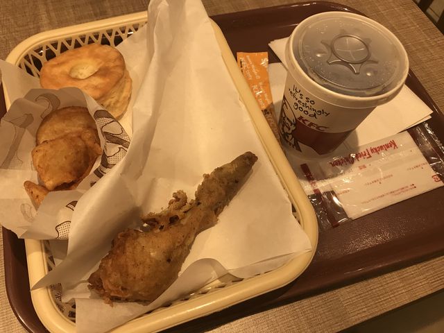 ランチです。_ケンタッキーフライドチキン新宿店