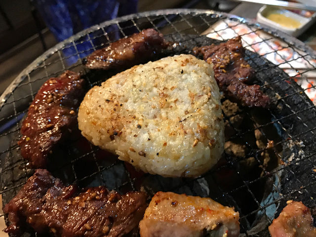 焼きおにぎりとホルモン_野毛☆大夢
