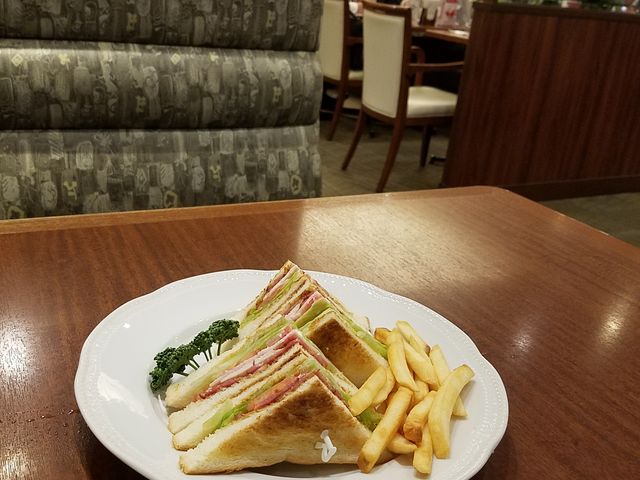 クラブハウスサンドイッチ_ロイヤルホスト西葛西店