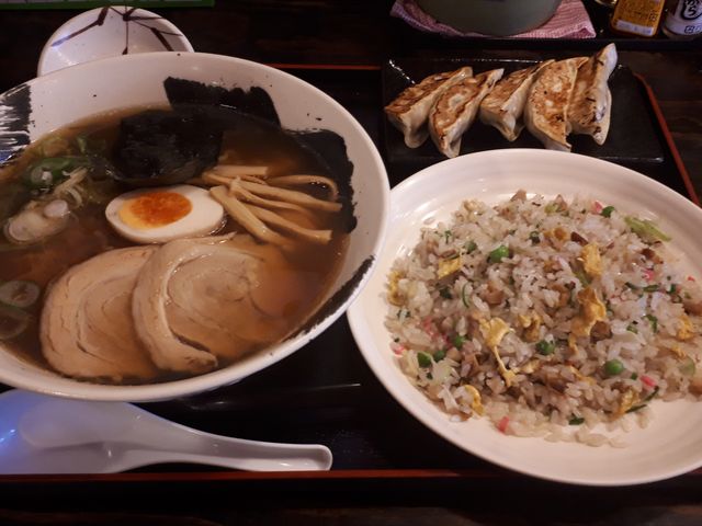 チャーハン餃子セット_めん道