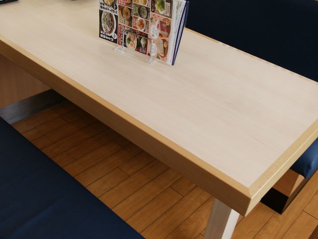テーブル席_はま寿司 掛川店
