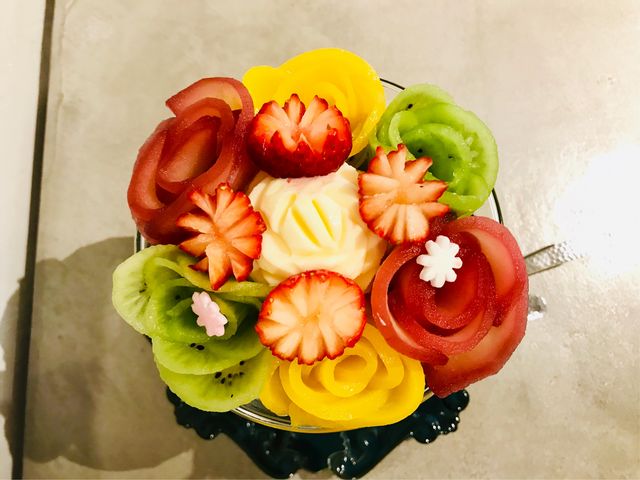 【茶屋ひなた】イチゴ、マンゴー、キウイ、リンゴ_茶屋ひなた