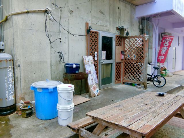 入り口_ラーメン心喜