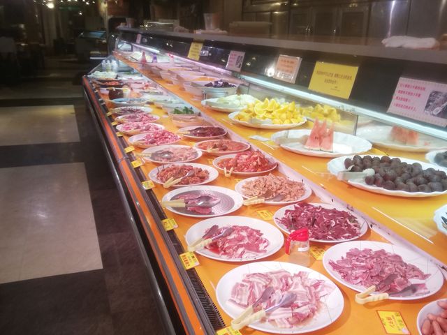 肉はラムもあった_カルネステーション 銀座店