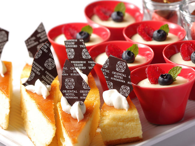 ランチブッフェのデザート_ニューヨークカフェ NEW YORK CAFE