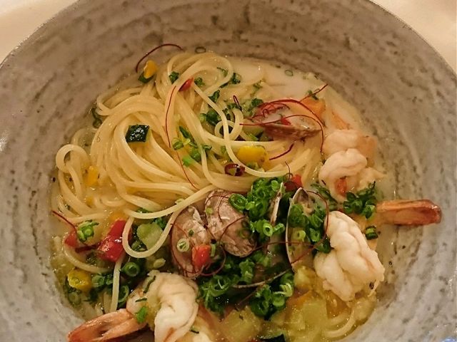 エビのスープパスタ最高でした。
見た目よりボリューム満点です。
値段、リーズナブルでした。_わかひろや
