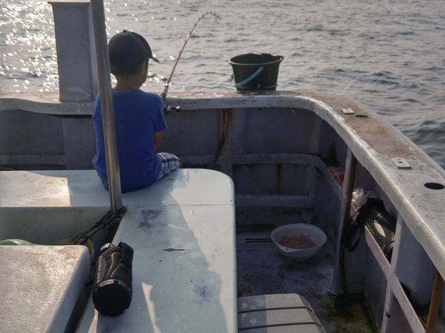 イサキが沢山釣れたので楽しかったみたいです。_釣船八平丸