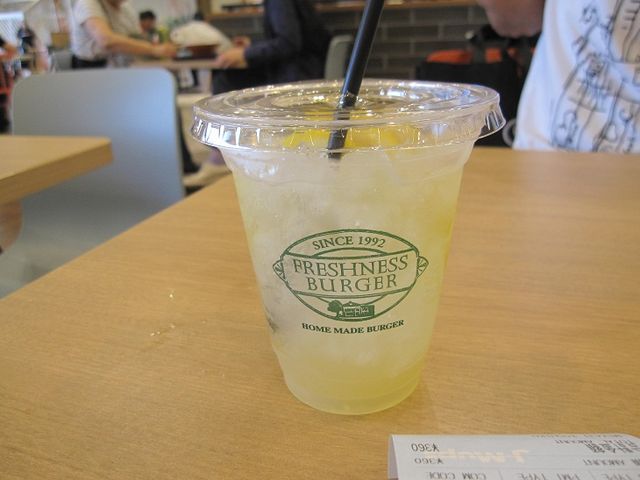 すずめめだかさんのフレッシュネスバーガー FRESHNESS BURGER マークイズ福岡ももち店の投稿写真1