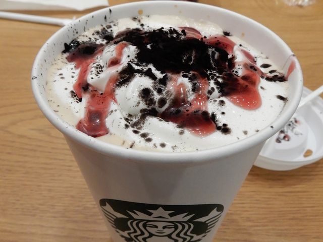 マスカレード ラズベリー モカ_スターバックス コーヒー イオンモール春日部店(Starbucks Coffee)