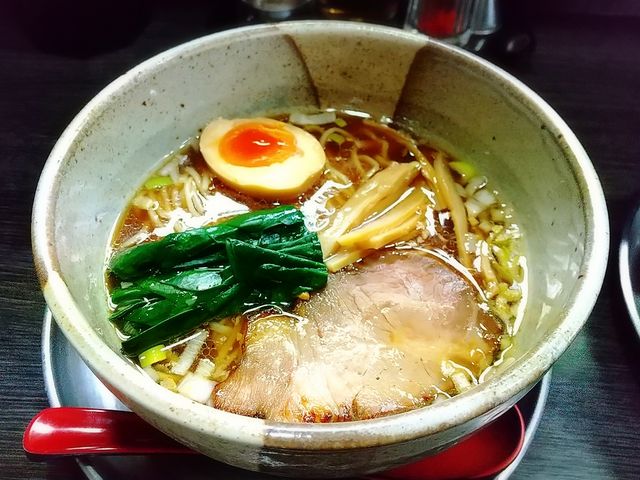 デフォルトのラーメン(醤油)_麺屋 番
