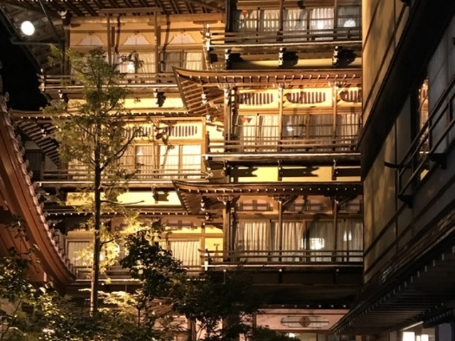 この写真はあまりにも有名_金具屋