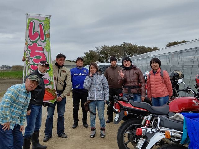 とても親切なオーナーさん!ライダーです!イチゴは大きくて甘くて最高でした。_藤代いちご園