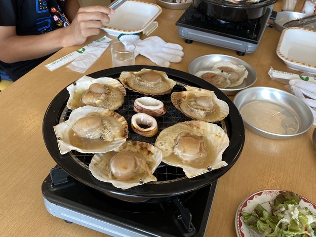 子供たちは食べやすいホタテばかり食べていました_伊豆フルーツパーク