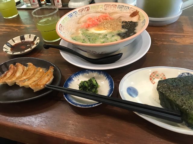 おにぎりセット_大砲ラーメン本店
