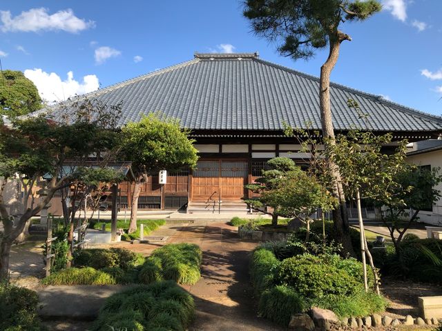 新発田寺町通りの街並み2(瑞雲寺の本堂)曹洞宗の禅寺です。_新発田寺町通りの街並み