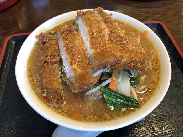 とんかつ味噌ラーメン_同気食堂