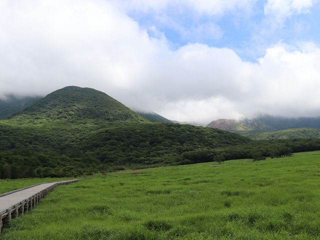 少し晴れ間が。_タデ原湿原