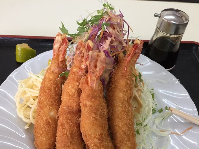 付け合わせの野菜は変な味がしました_白保食堂