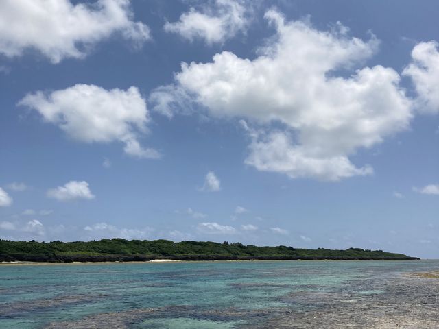 干潮時にリーフの上から内側を撮影_仲本海岸