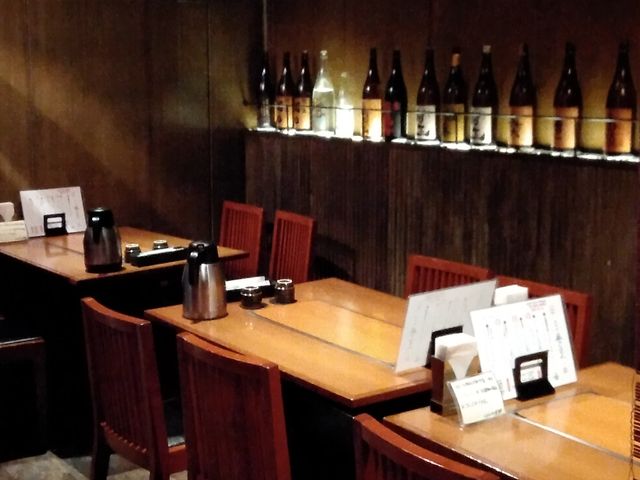 店奥テーブル席_てっぱん屋 虎鉄