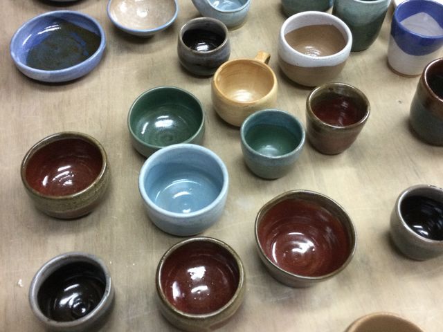 色んな色を選んで作らせてもらえます_陶工房 遊炎窯