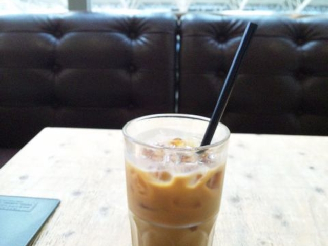 テラス席で_WIRED CAFEルクア大阪店
