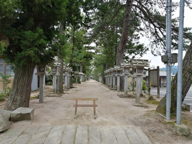参道_大宮売神社