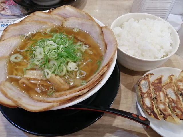 チャーシューメンギョーザセット_まるいちらぁめん 東舞鶴店
