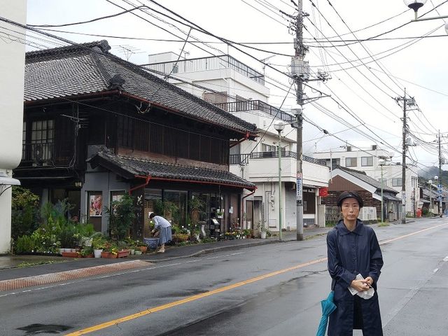現在も店舗や住居として利用されている古い家屋_桐生新町重要伝統的建造物群保存地区