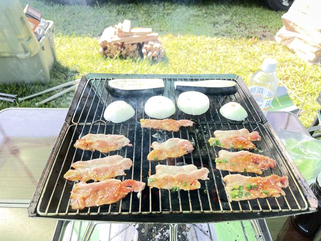 バーベキューも出来ます。
直火は駄目です_河川敷中央公園