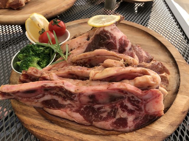 BBQセットのお肉です_The Forest Garden KIMINOMORI ザ フォレスト ガーデン キミノモリ