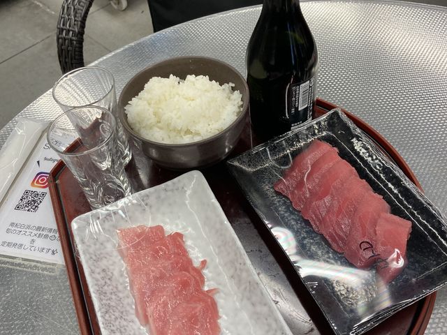 大トロ、中トロ、お酒にご飯も。_フィッシャーマンズワーフ白浜
