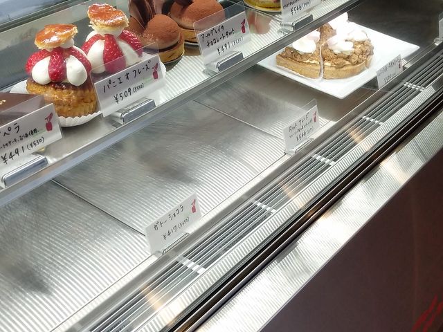 ケーキ・マカロン_Pomme d'Amour ポム ダムール