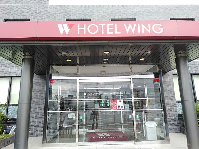 ホテル玄関_ホテルウィングインターナショナル熊本八代