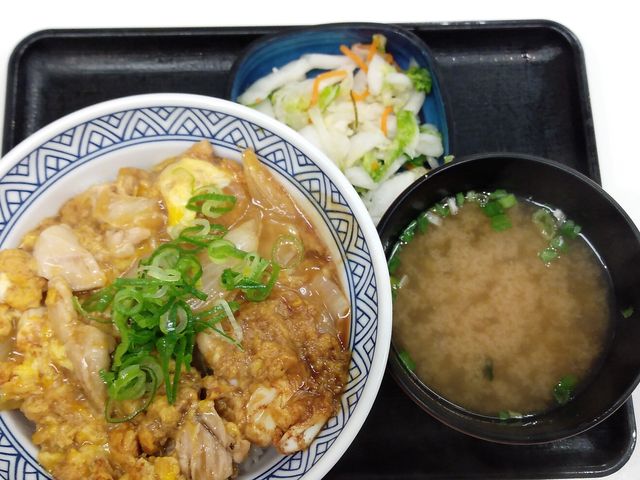 親子丼 並 Bセット・599円_吉野家 国際センター店