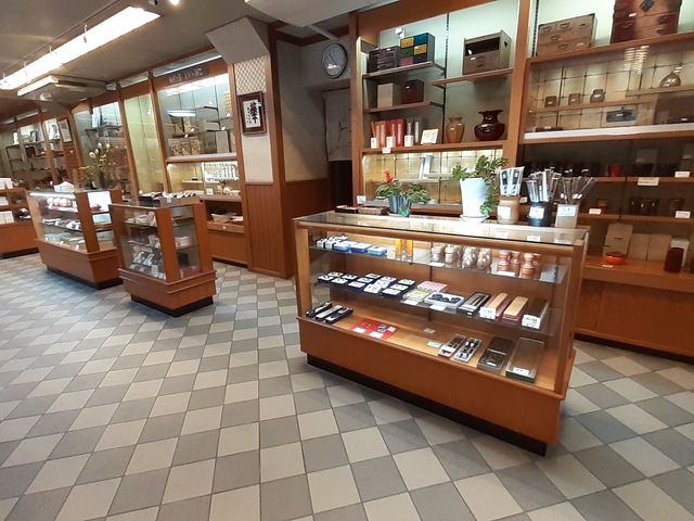 店内_みなとや