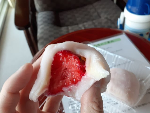 いちご大福を食べました_みなとや