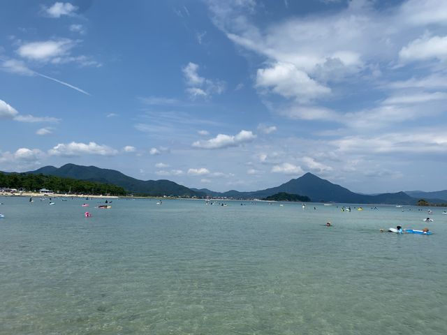 ずっと先まで遠浅_若狭和田ビーチ