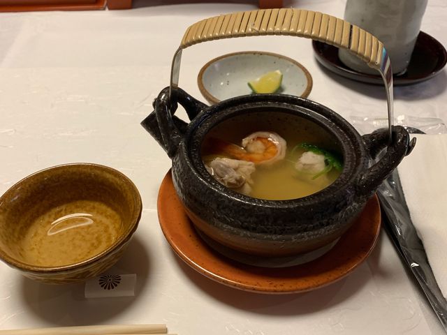 松茸の土瓶蒸し_菊華荘
