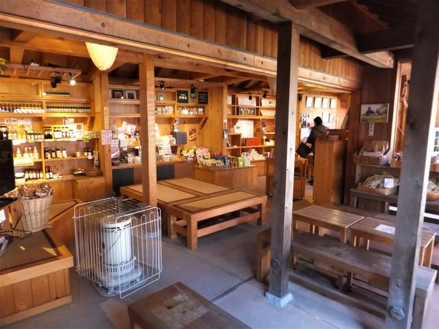 店舗・休憩コーナー_お綱茶屋