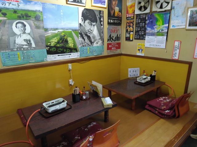 お座席もあります。_駅前食堂