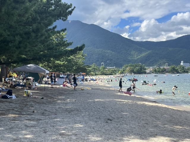シーズン中はかなり賑わいます。_はっしいの家