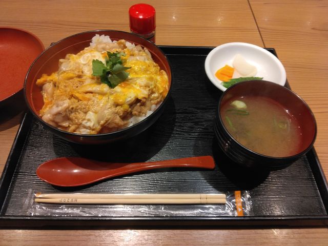 なんとおいしそうな親子丼でしょう。_鶏千 西葛西店
