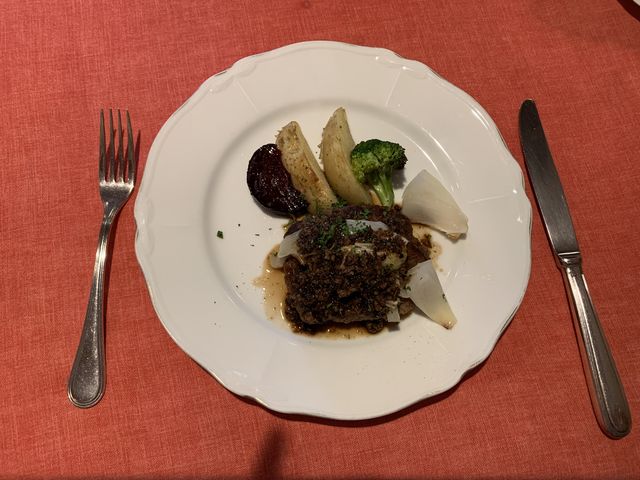 ハンバーグは、お肉の味がしっかりとしていました。_Chez 田坂(シェ・田坂)